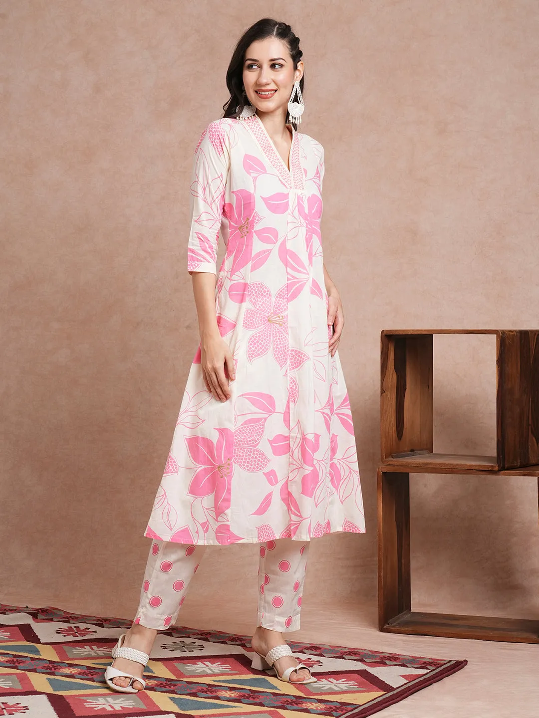 Abstract Floral Printed A-Line Paneled Kurta with Pant - Off White