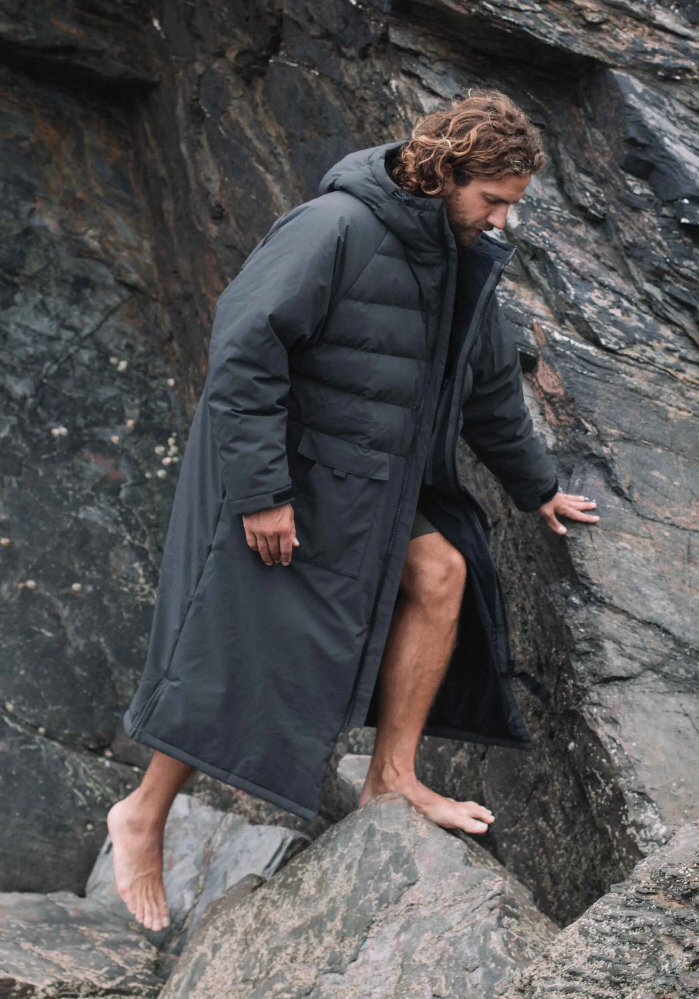 All Weather Puffer Changing Robe - Fossil Grey