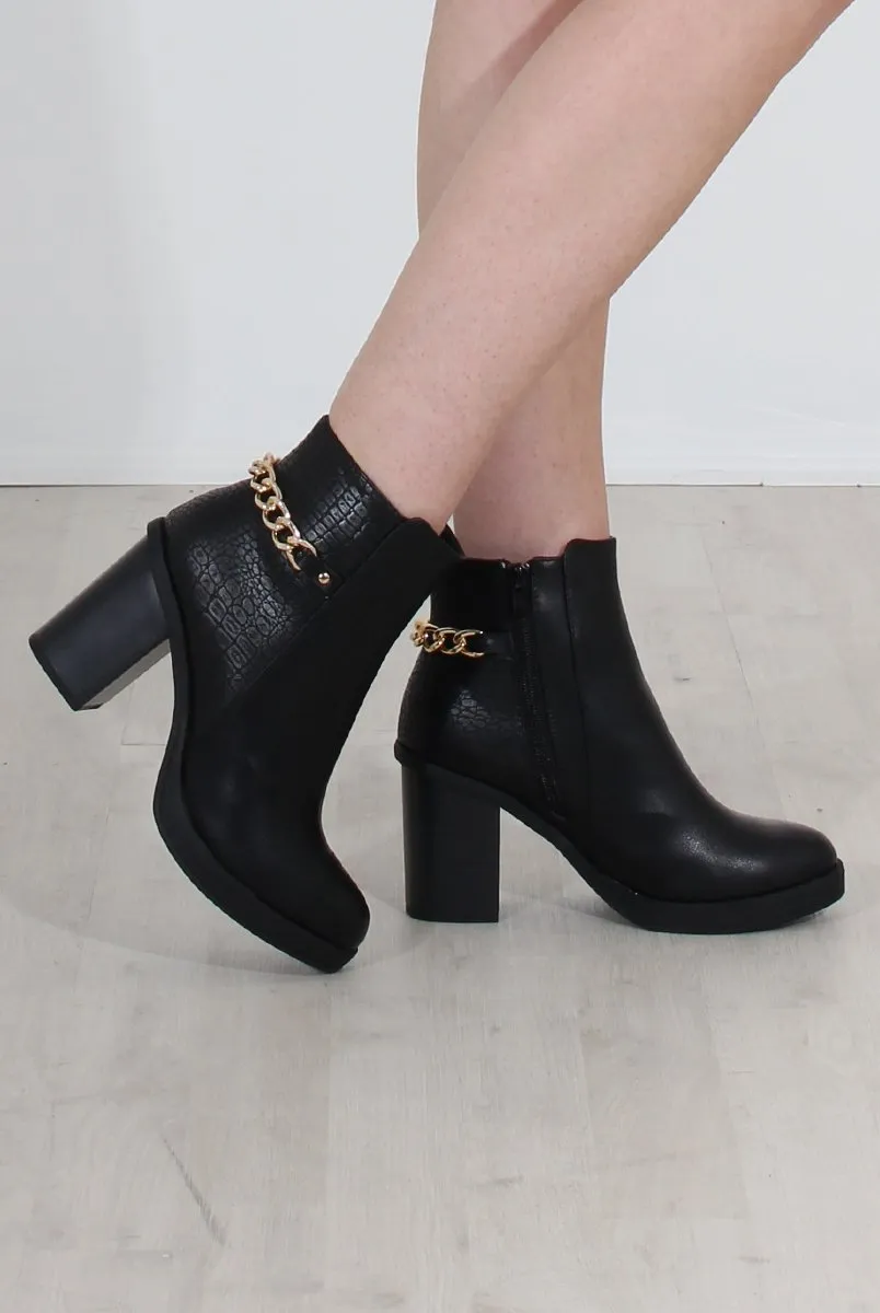 Alma Black Platform boots