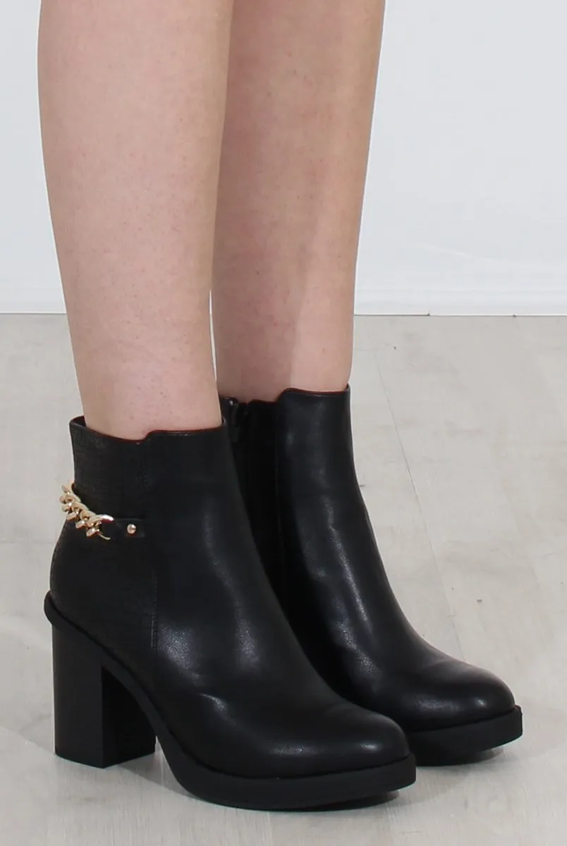 Alma Black Platform boots