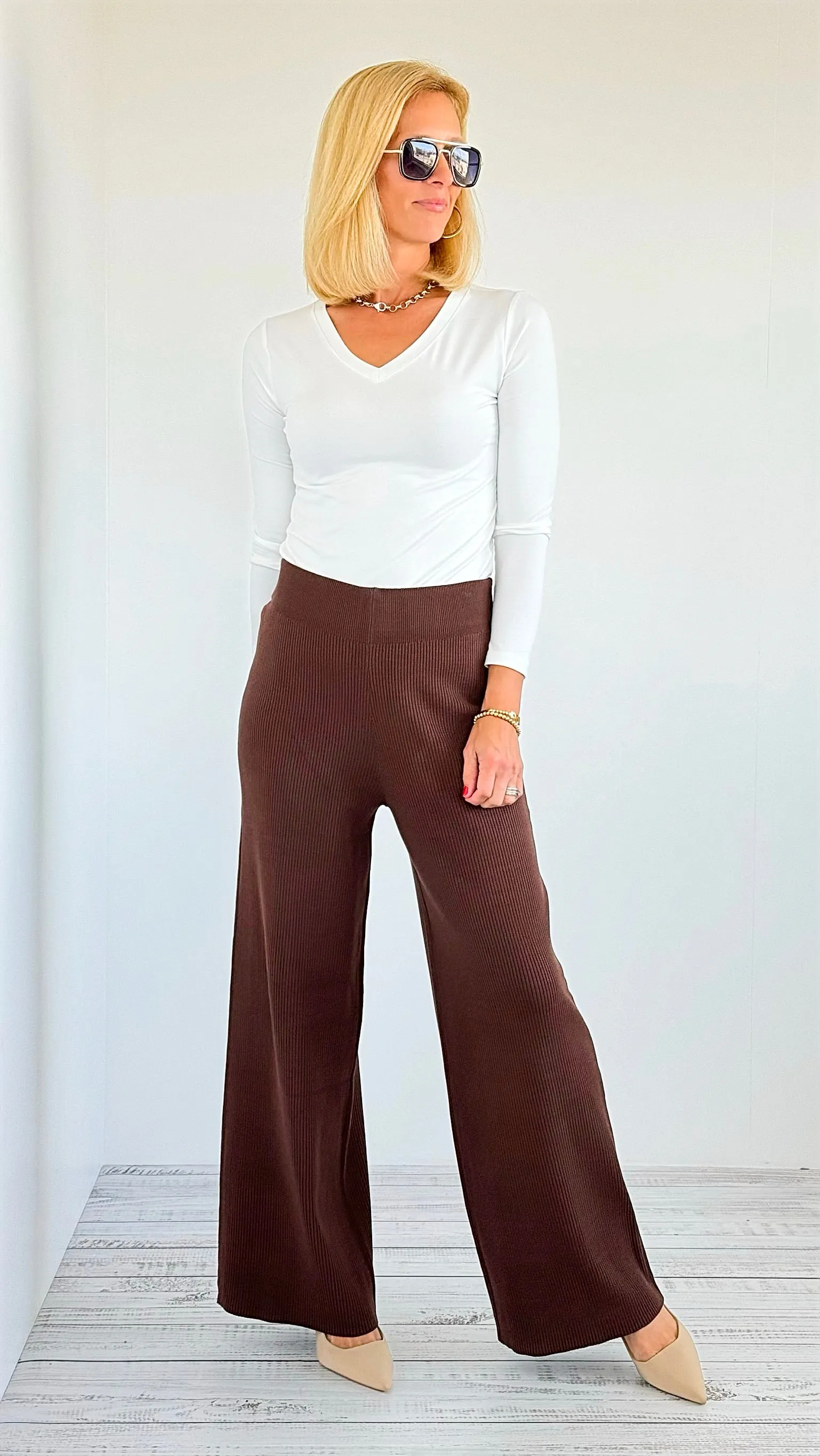 Chic Wide-Leg Knit Pants - Brown