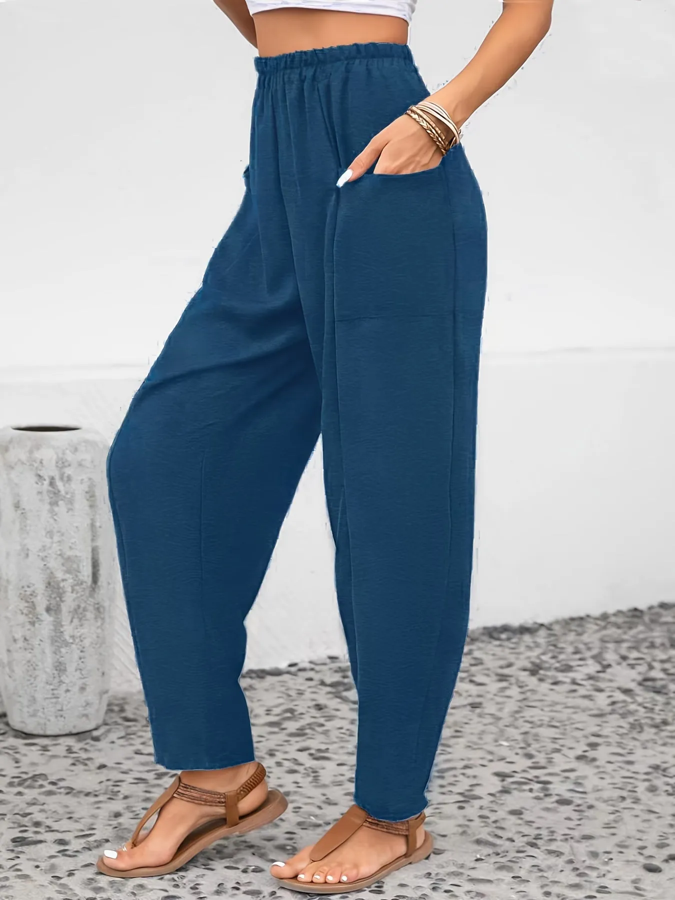 Plus Size Solid High Rise Tapered Leg Trousers - Comfort Meets Style with Convenient Pockets